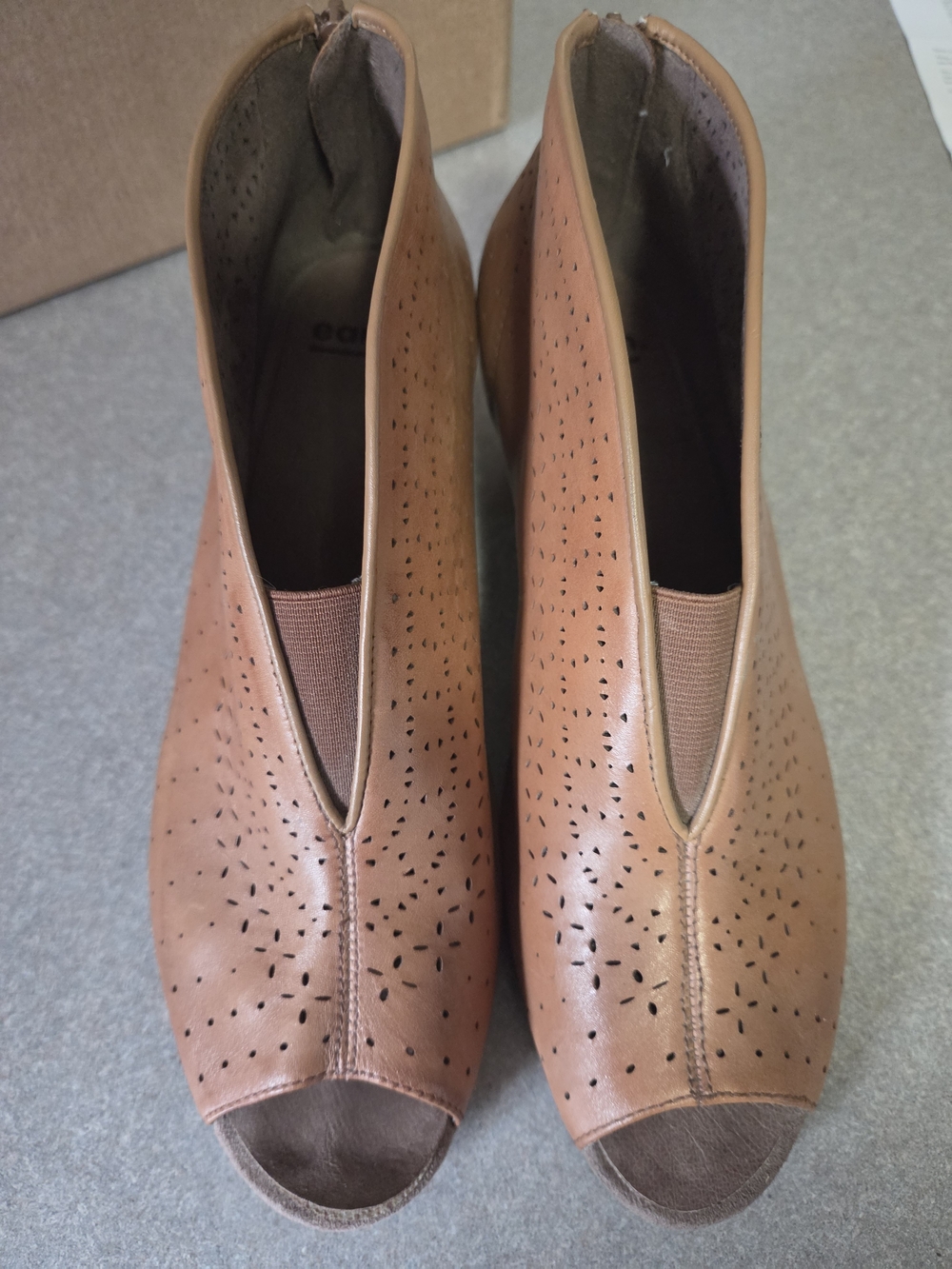Earth Shoes Women's Brown Peep-Toe Ankle Booties - Picture 2 of 15